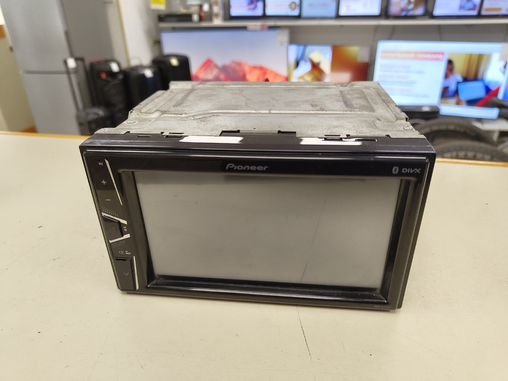 Автомагнитола Pioneer DMH-G221BT