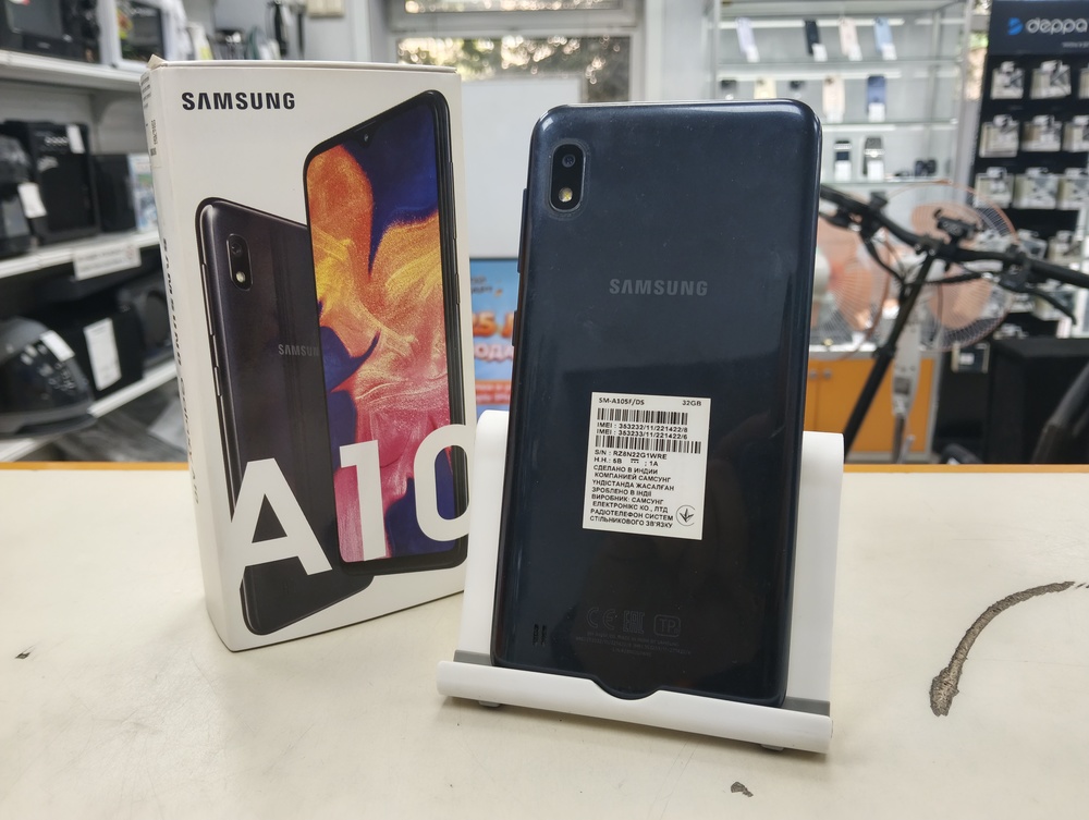 Смартфон Samsung Galaxy A10 2/32
