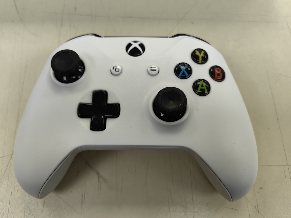 Игровая приставка Xbox One S 500Gb Игровая приставка Xbox One S 500Gb