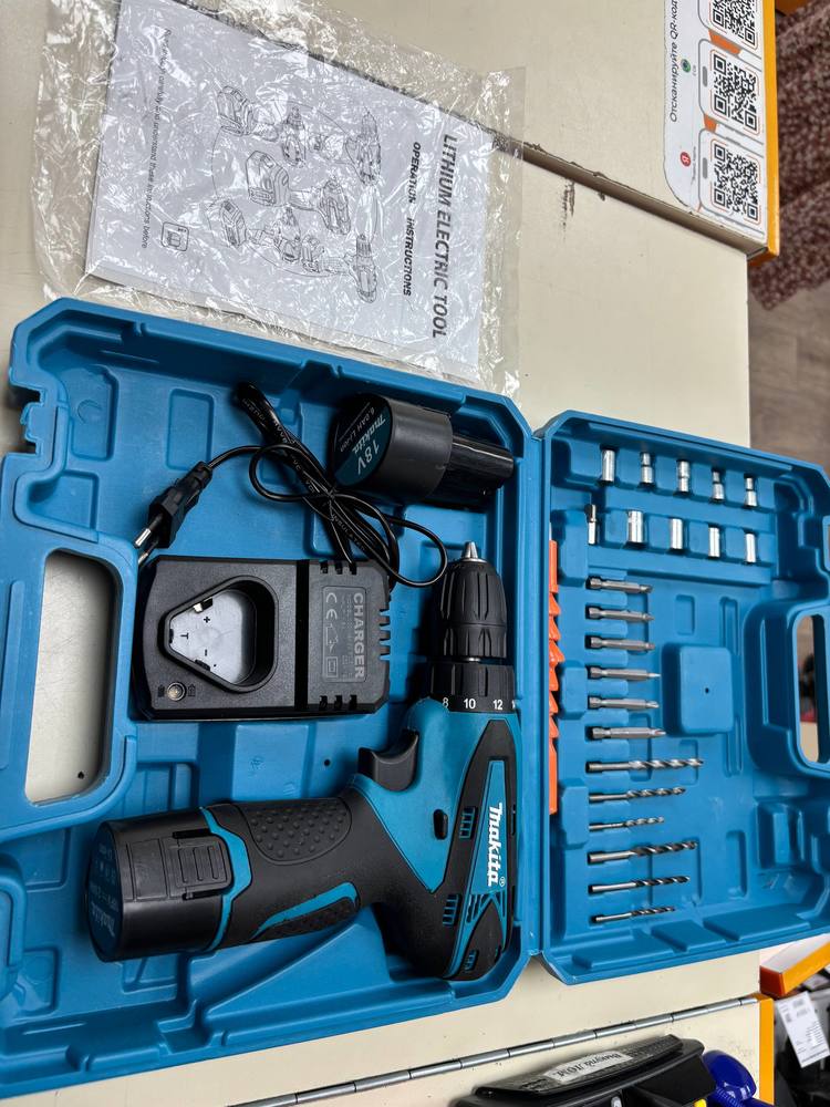 Шуруповерт Makita NO Name;