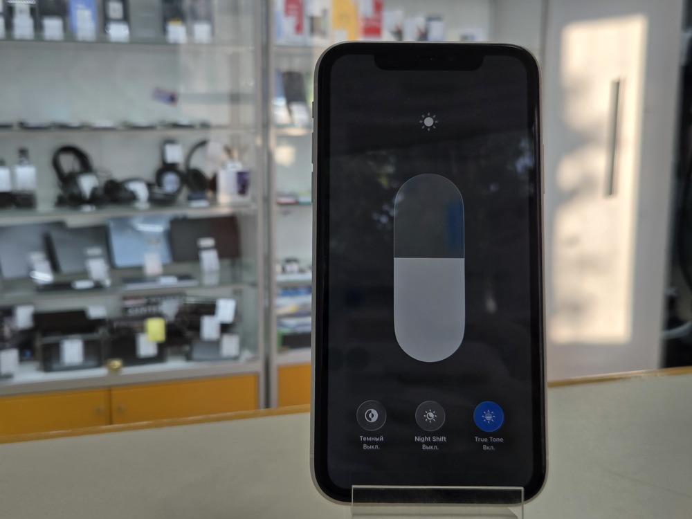 Смартфон Apple iPhone 11 128Gb