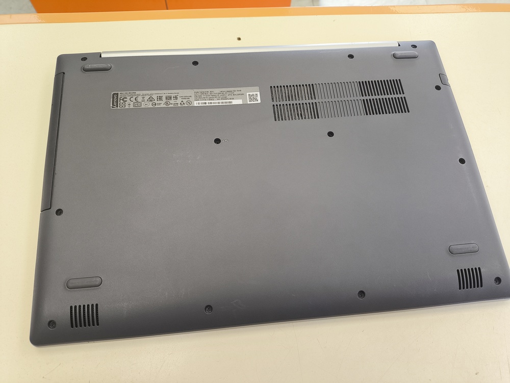 Ноутбук Lenovo 80XL ideapad 320-15IKB; Core i5-7200U, GeForce 940MX, 8 Гб, 256 Гб, 1 Tb