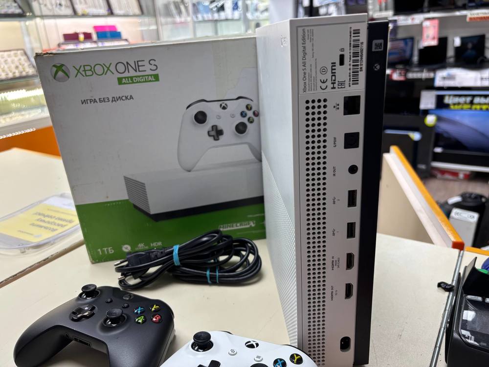 Игровая приставка Xbox One S 1TB