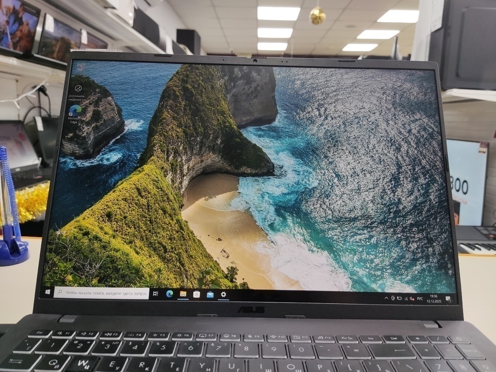 Ноутбук ASUS; Core i5-4210H, GeForce RTX 4050, 16 Гб, 1 Tb, Нет