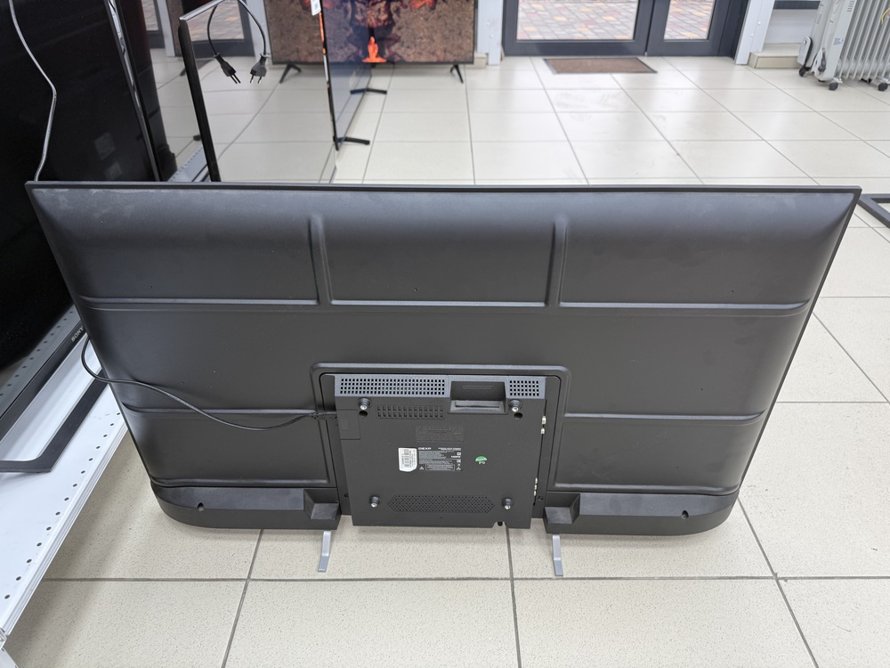 LED Телевизор Dexp U43H8051E/G