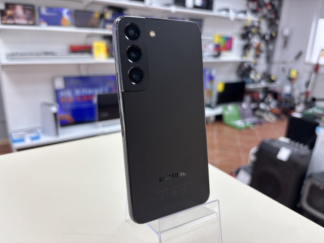 Смартфон Samsung Galaxy S22 8/256