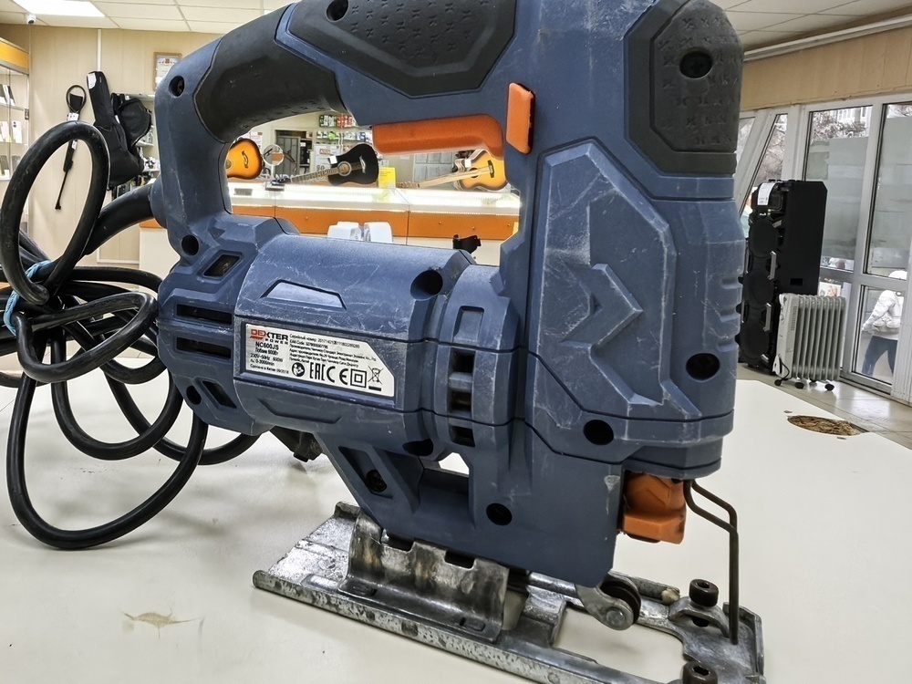Лобзик Dexter NC 600JS