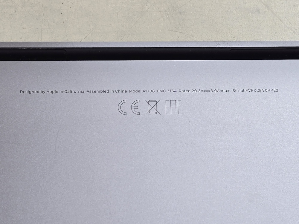 Ноутбук Apple MacBook Pro (13 дюймов,  два порта Thunderbolt 3,2017) A1708