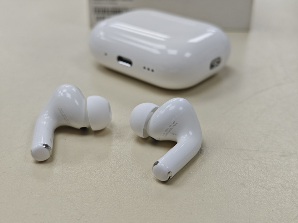 Наушники беспроводные Apple AirPods Pro 3 Gen