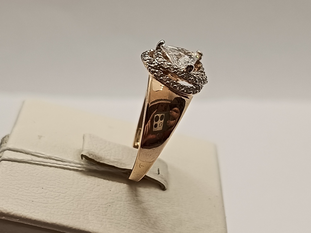 КОЛЬЦО С КАМНЯМИ (Au 585)