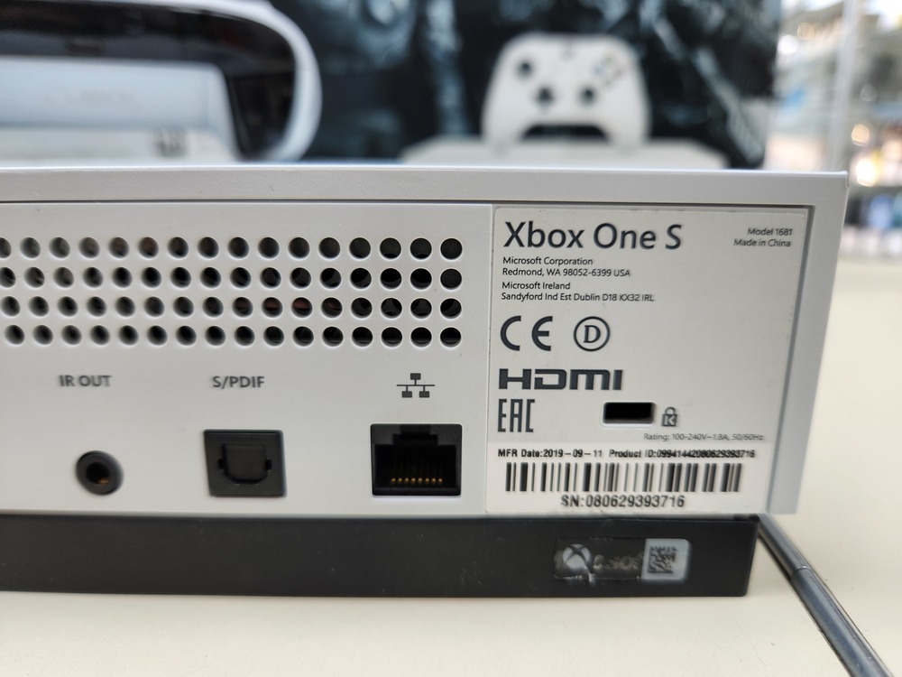 Игровая приставка Xbox One S 1TB