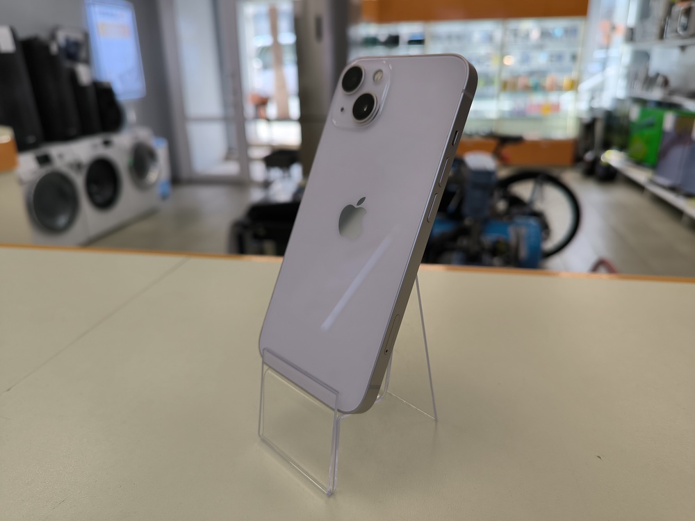 Смартфон Apple iPhone 13 128Gb