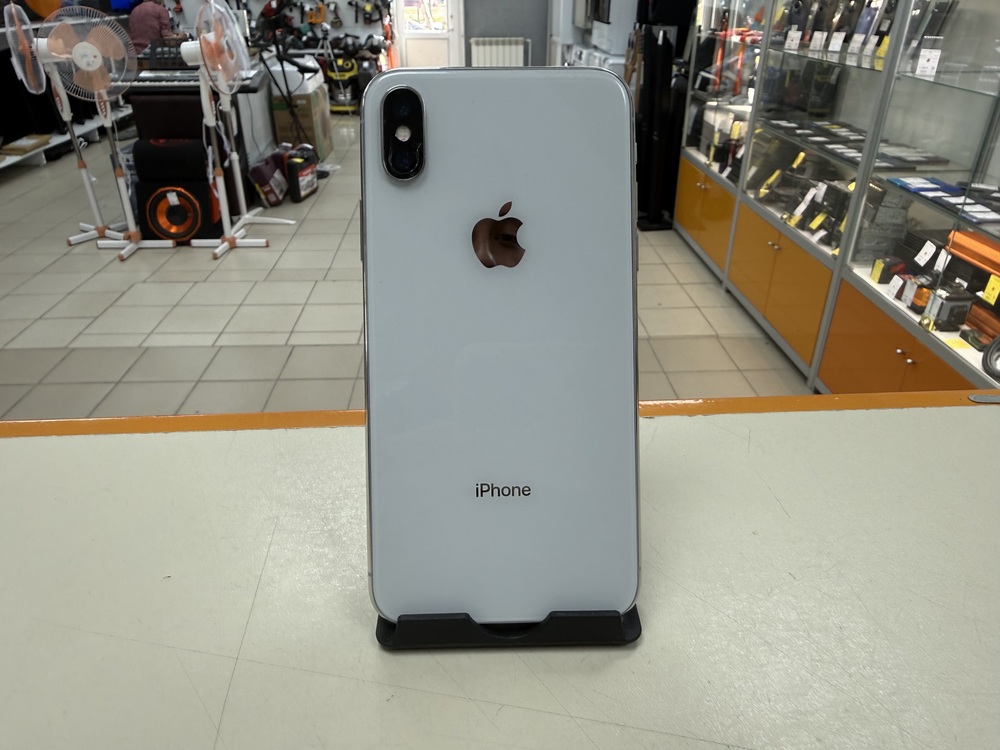 Смартфон Apple iPhone X 64Gb