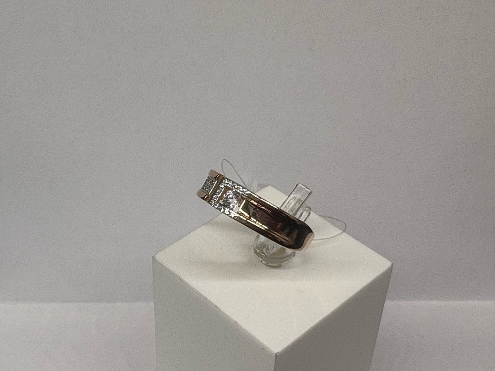 КОЛЬЦО С КАМНЯМИ (Au 585)