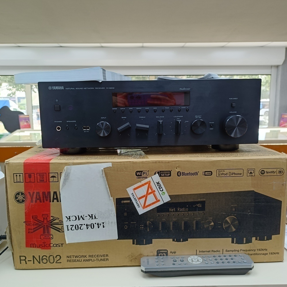 Ресивер Yamaha R-N602