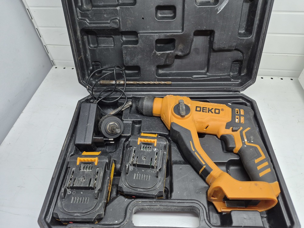 Перфоратор Deko DKCH20