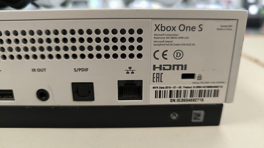 Игровая приставка Xbox One S 1TB