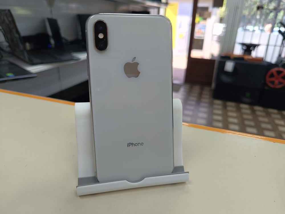 Смартфон Apple iPhone Xs 64Gb