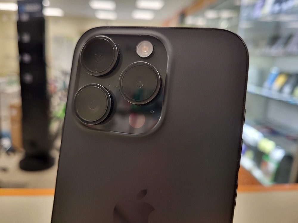Смартфон Apple Iphone 15 Pro 256Gb