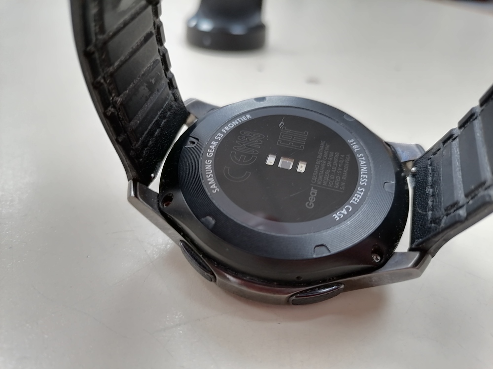 Смарт-часы Samsung Gear S3 Frointer