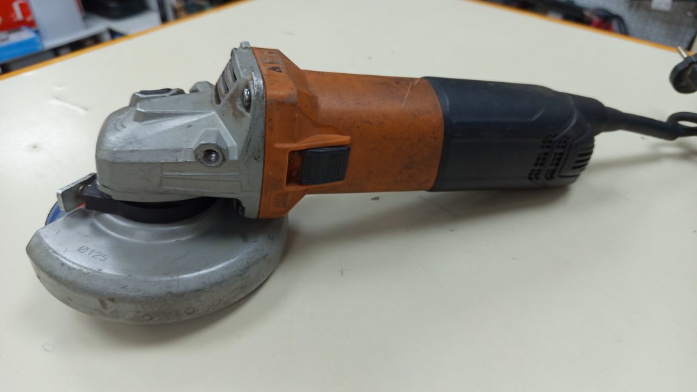 Угловая шлифмашина AEG WS 13-125XE