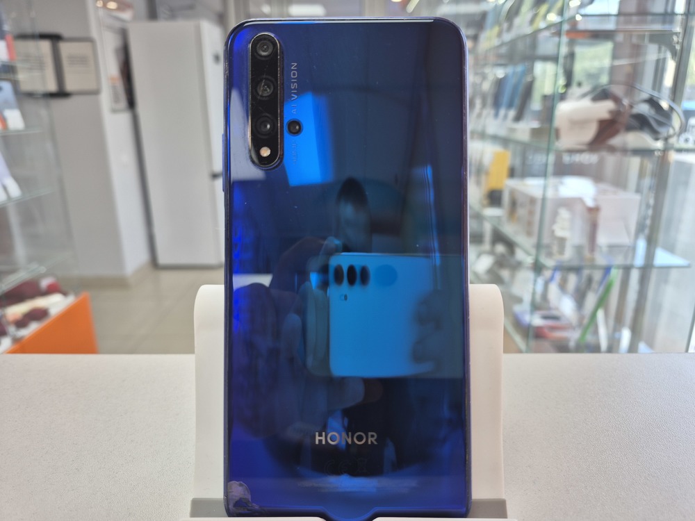 Смартфон Honor 20 6/128