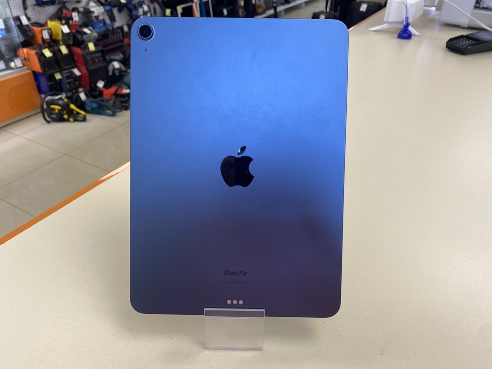Планшет Apple iPad Air 5 2022 WI-FI A2588
