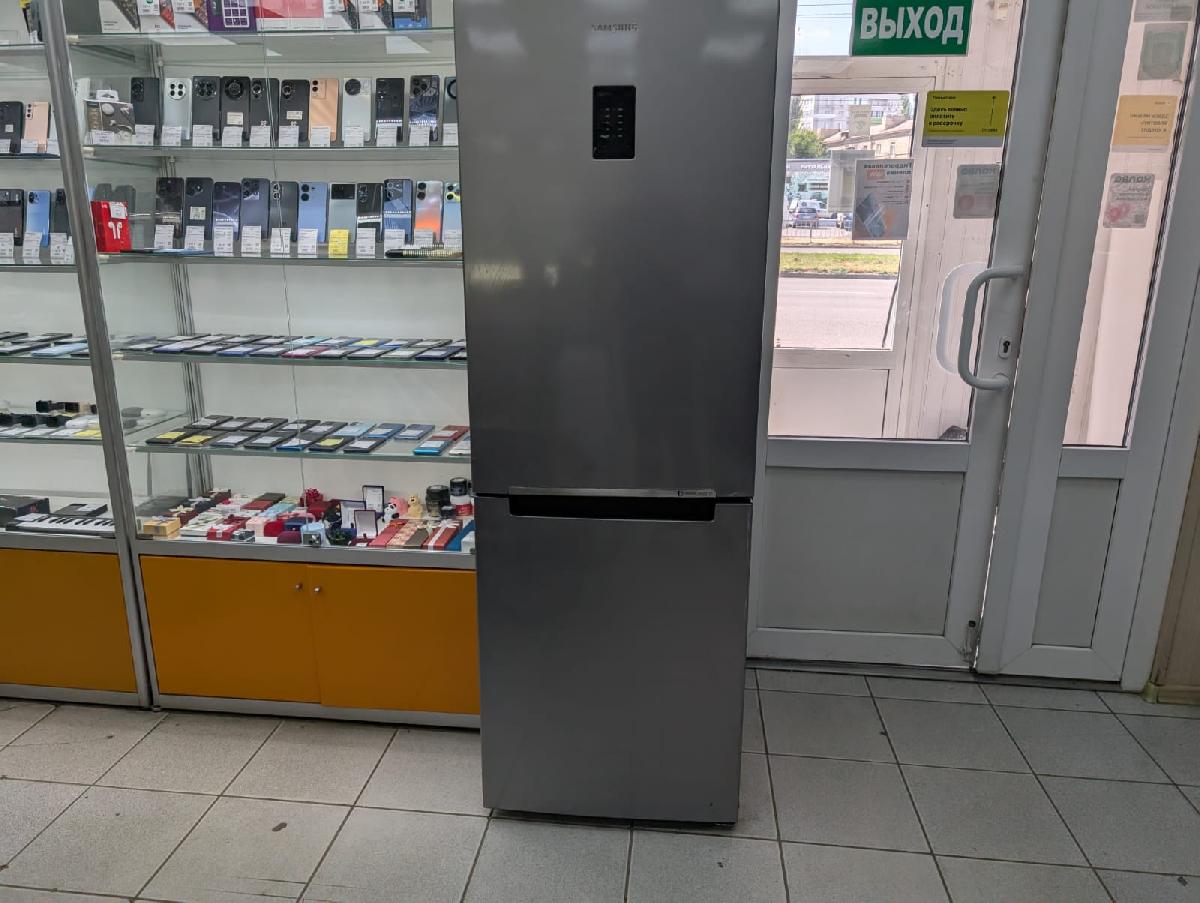 Холодильник Samsung RB29FERMDSA