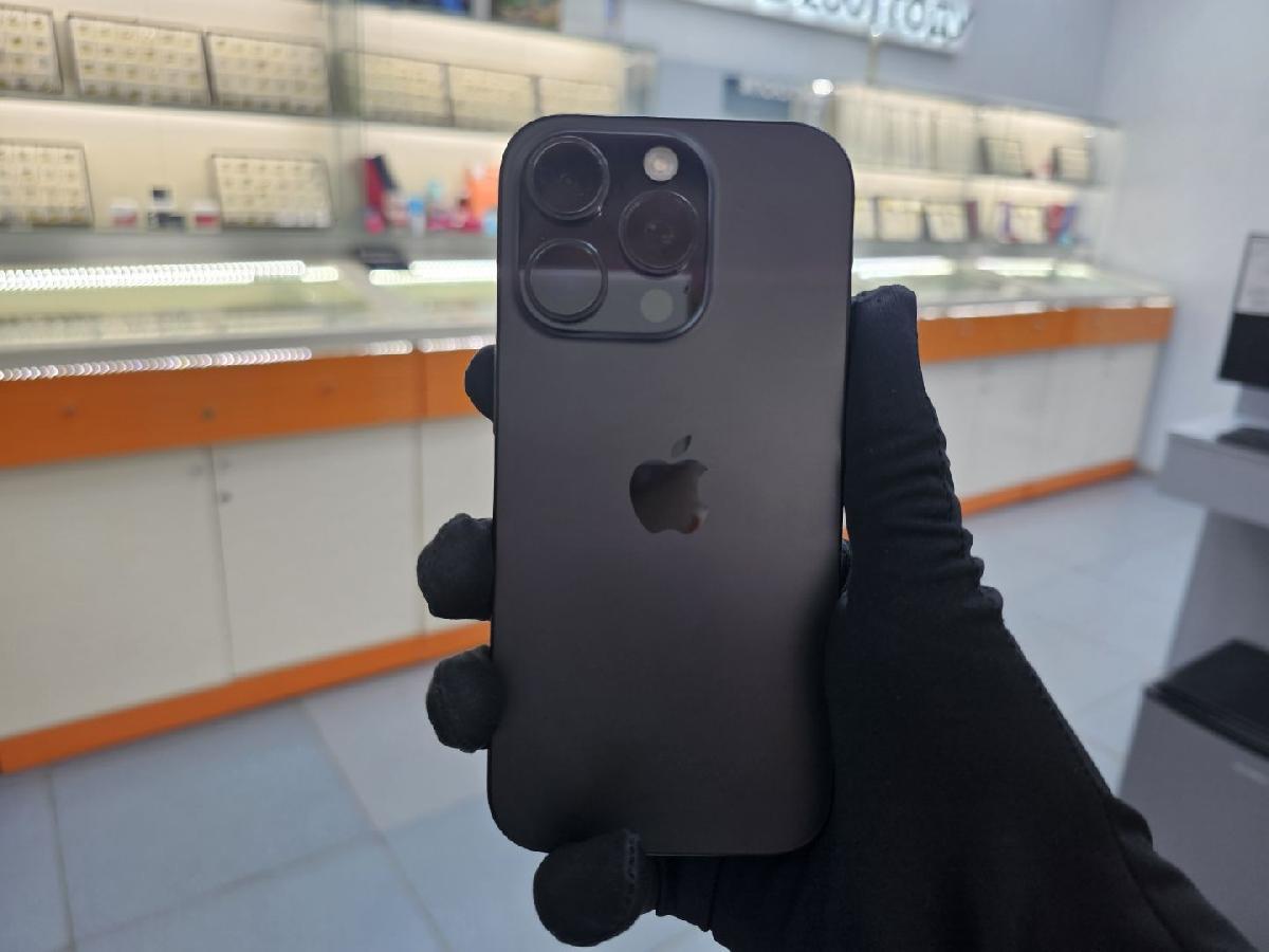 Смартфон Apple Iphone 16 Pro 128Gb