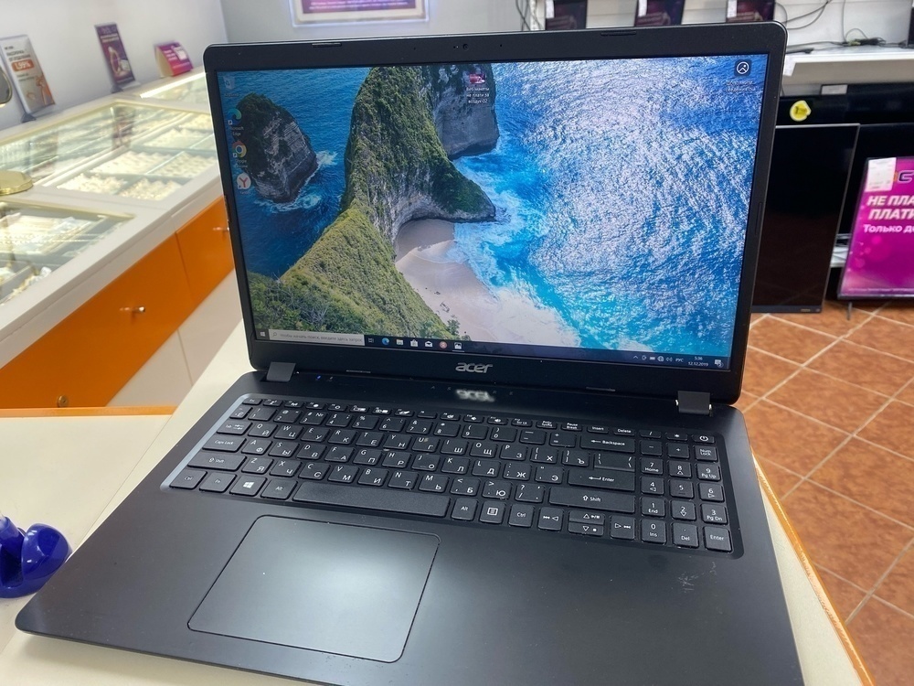 Ноутбук Acer; Ryzen 3 3200U, Intel UHD Graphics, 4 Гб, 256 Гб, Нет