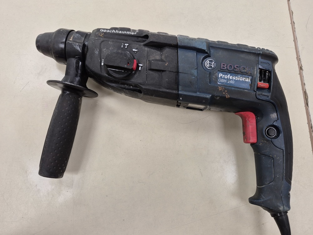 Перфоратор Bosch GBH 240