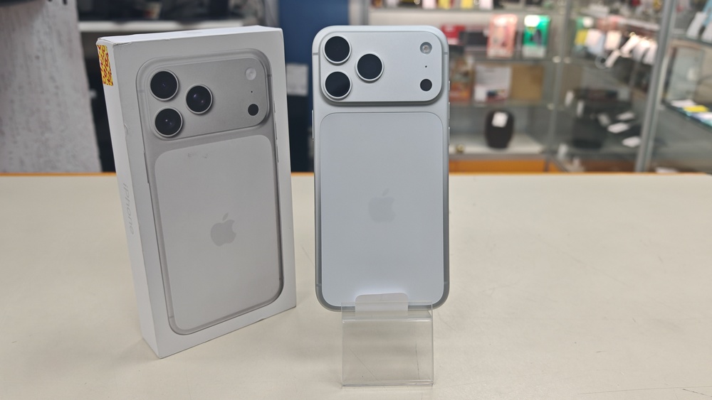 Смартфон Apple Iphone 17 Pro 256Gb eSim