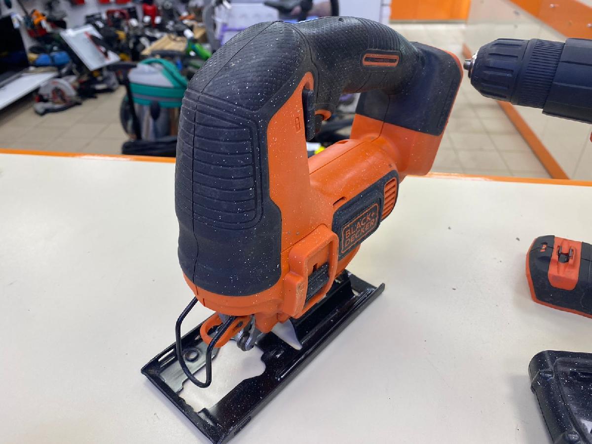 Лобзик Black & Decker BDCJS 18