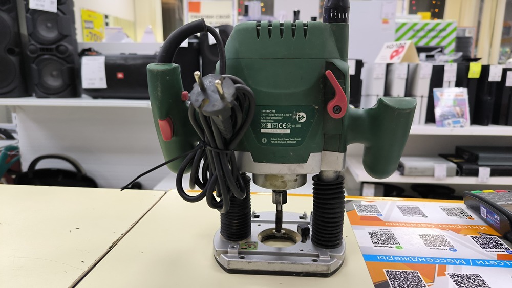 Фрезер Bosch POF 1400 ACE