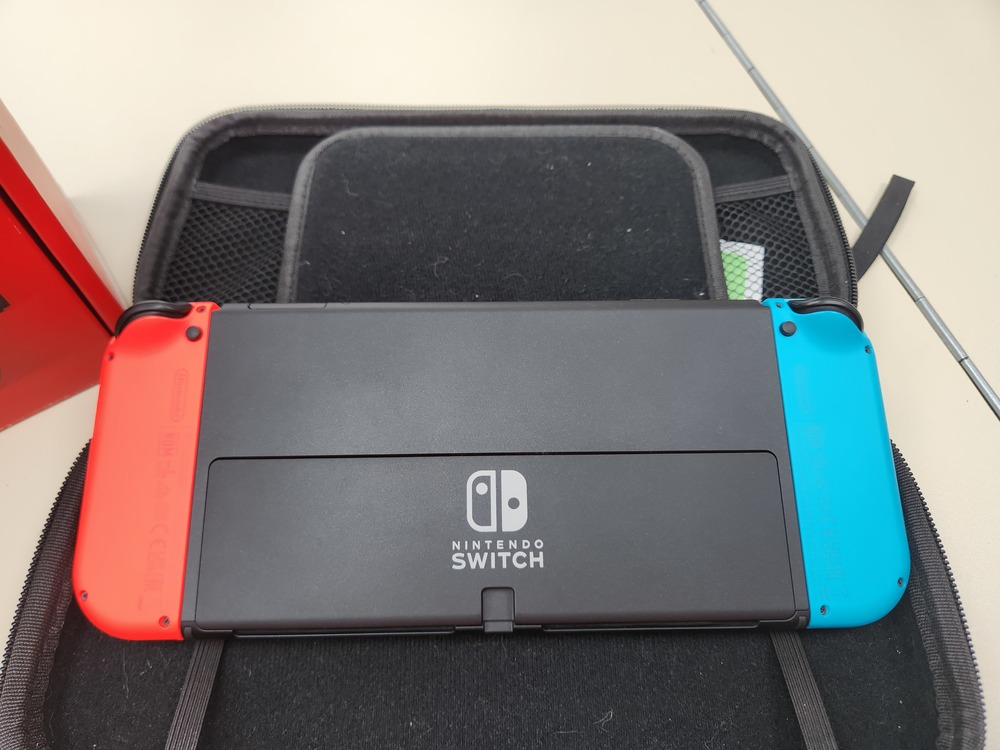 Игровая приставка Nintendo Switch Oled