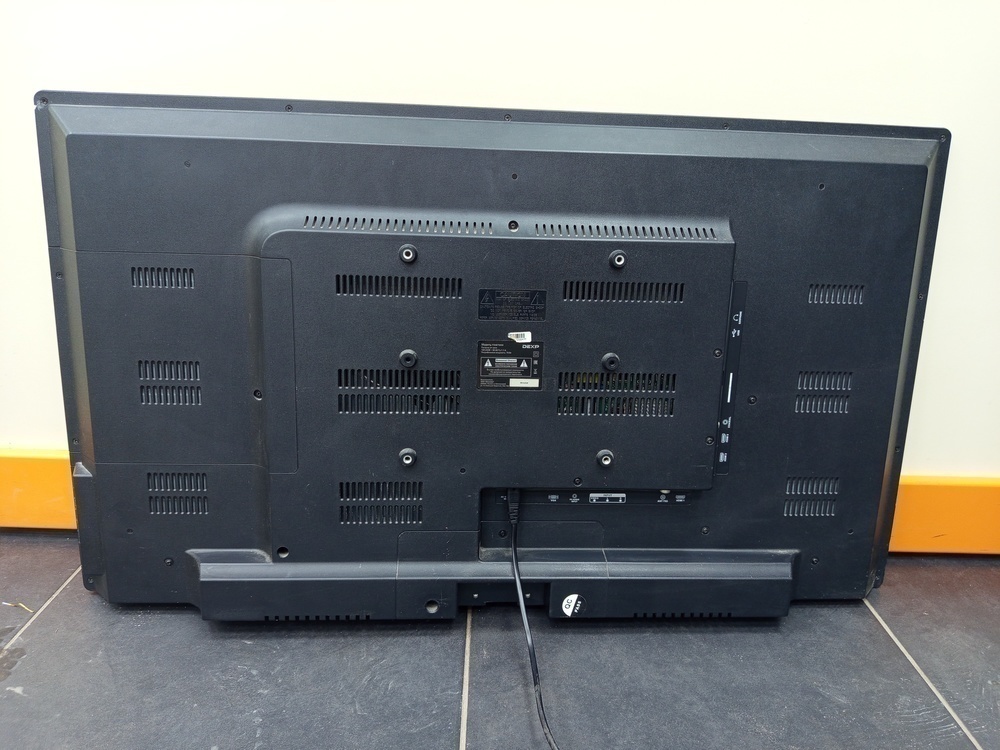 LED Телевизор Dexp F40B7000E
