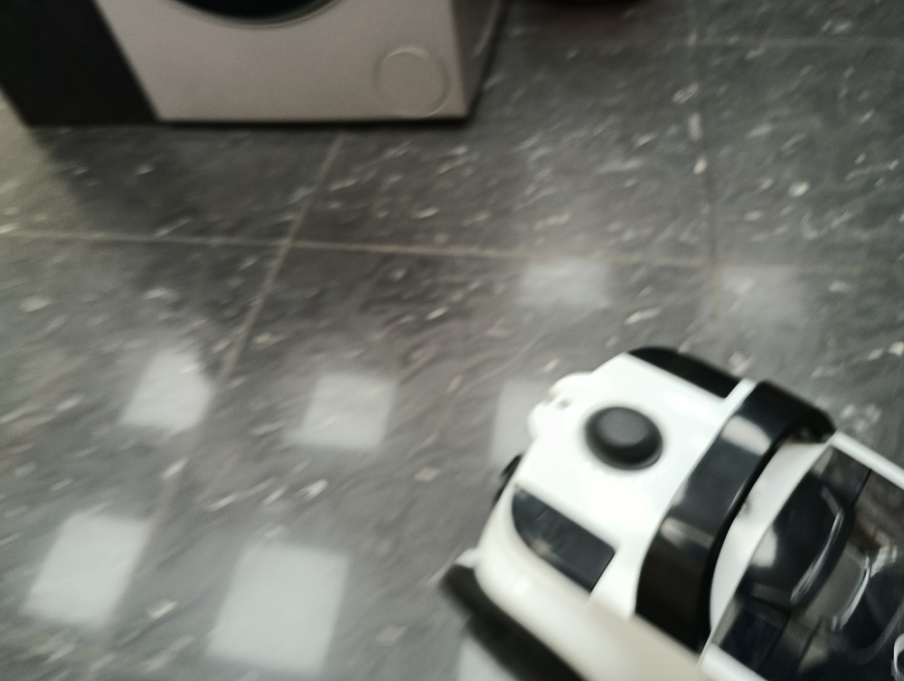 Пылесос BBK BV-1504