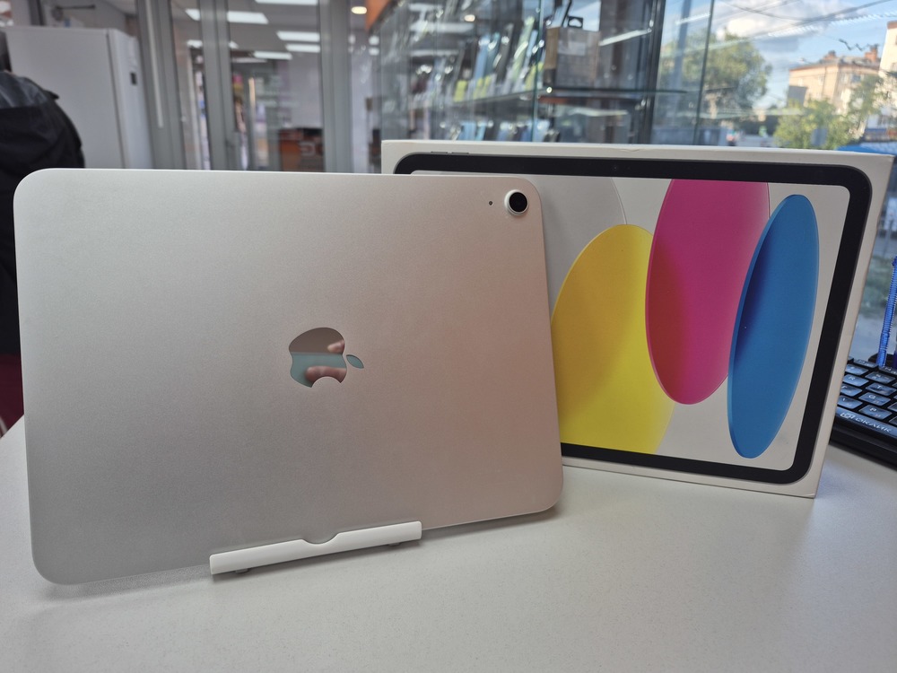 Планшет Apple iPad 11 128 ГБ (A16) 2025 A3354 (Wi-Fi)