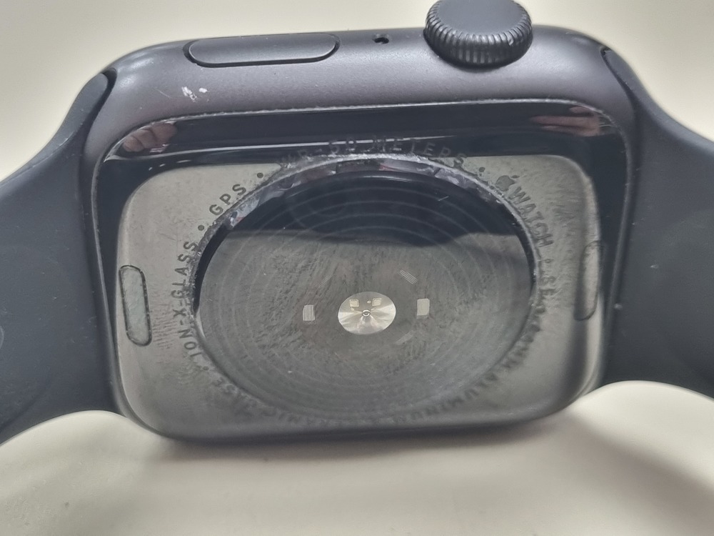 Смарт-часы Apple Watch SE 2020 44mm