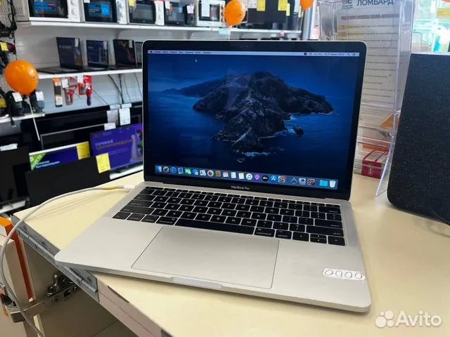 Ноутбук Apple MacBook Pro (13 дюймов,  два порта Thunderbolt 3,2017) A1708