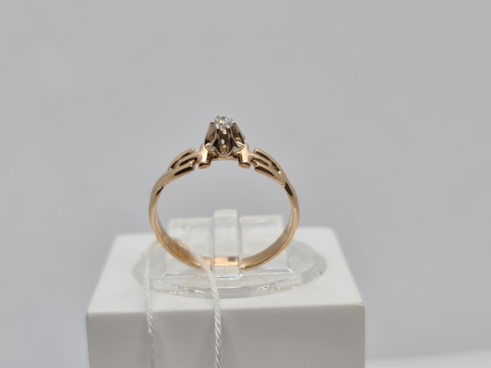 КОЛКМ585 КОЛЬЦО С КАМНЕМ (Au 585)