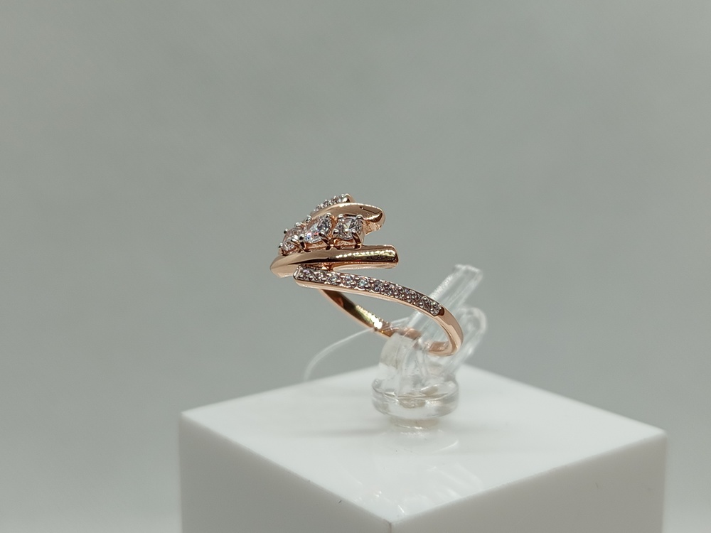 КОЛЬЦО С КАМНЯМИ (Au 585)