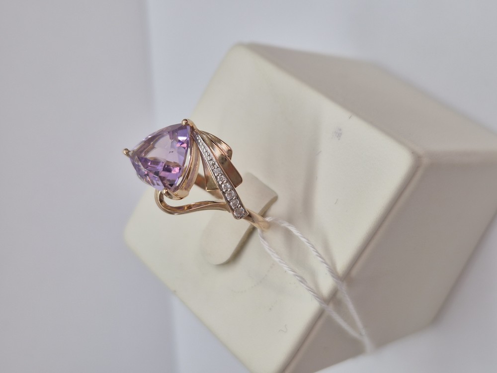 КОЛКМИ585 КОЛЬЦО С КАМНЯМИ (Au 585)