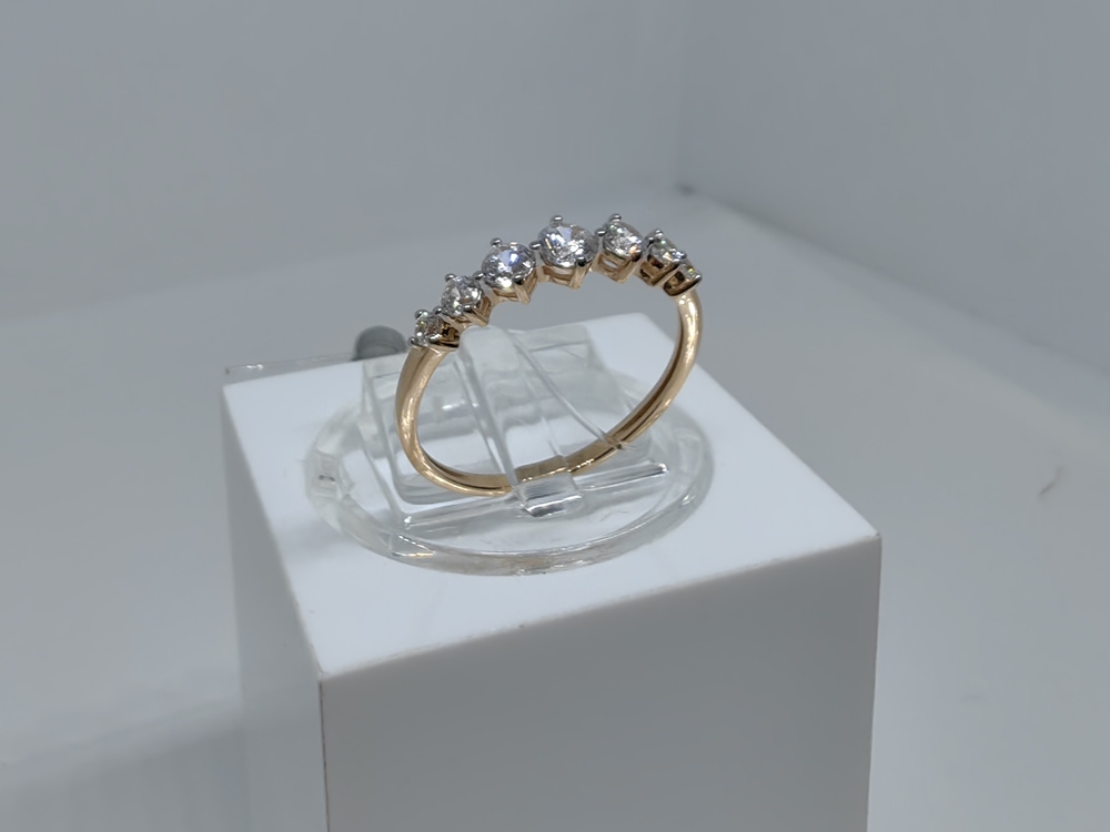 КОЛЬЦО С КАМНЯМИ (Au 585)