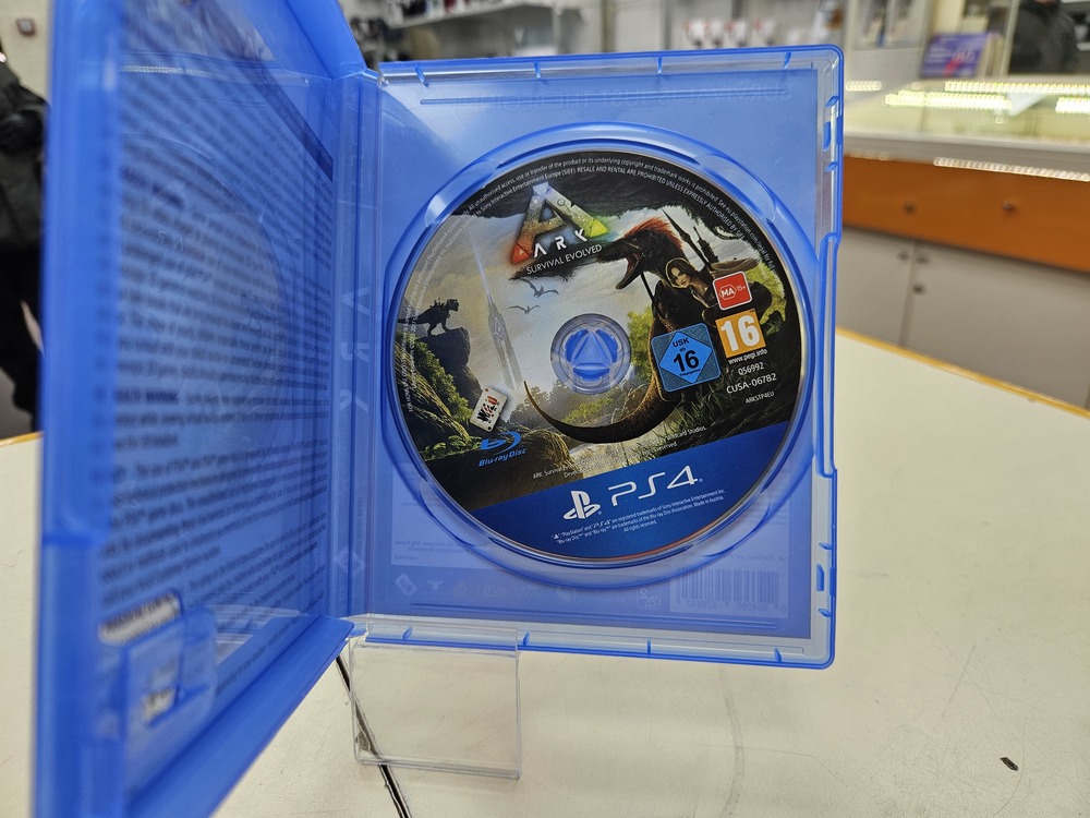 Игра Playstation 4 ARK Survival Evolved