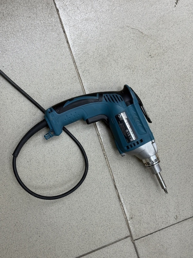 Шуруповерт Makita FS6300