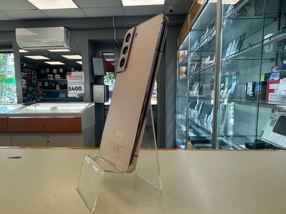 Смартфон Samsung Galaxy S22 8/128