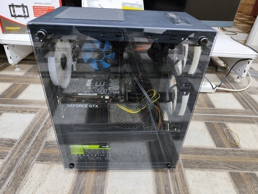 Системный блок DNS; Core i3-10100F, GeForce GTX 1660 Super, 8 Гб, 500 Гб, Нет