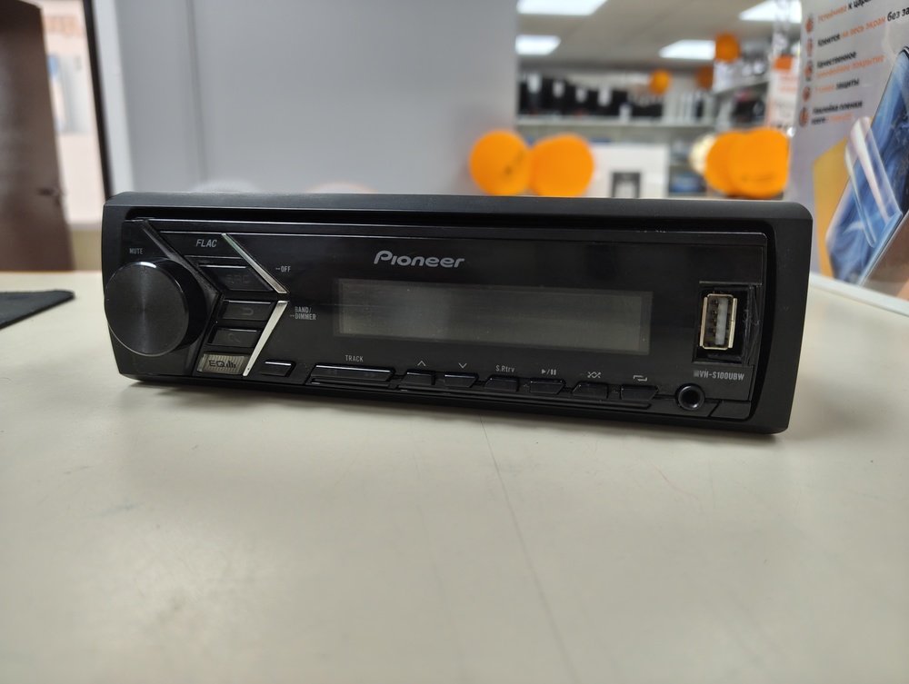 Автомагнитола Pioneer MVH-S100UBW