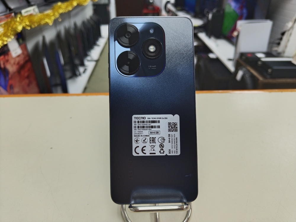 Смартфон Tecno Spark Go 2024 4/64